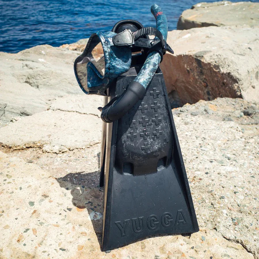 Black Long Blade Soft Flex Fins by Yucca