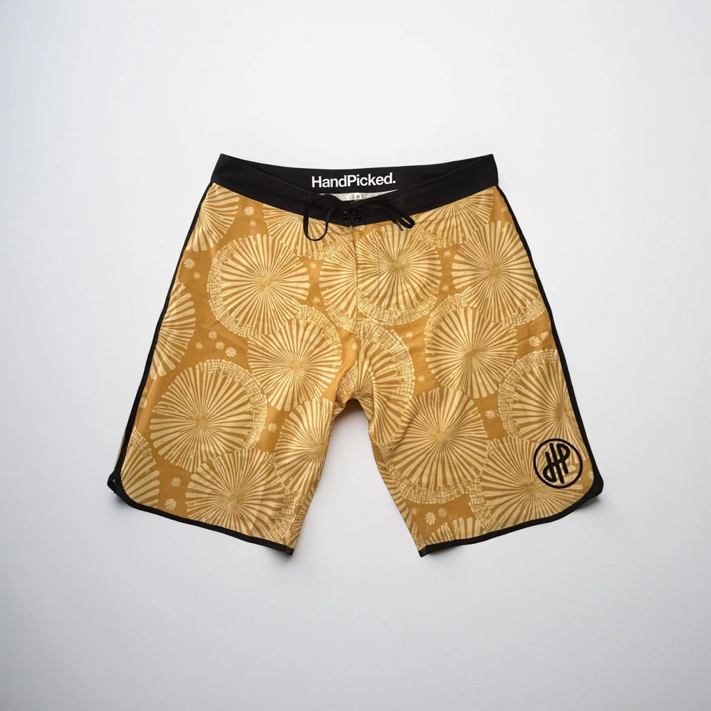 Sunset Scallops 22" Boardshorts by HandPicked