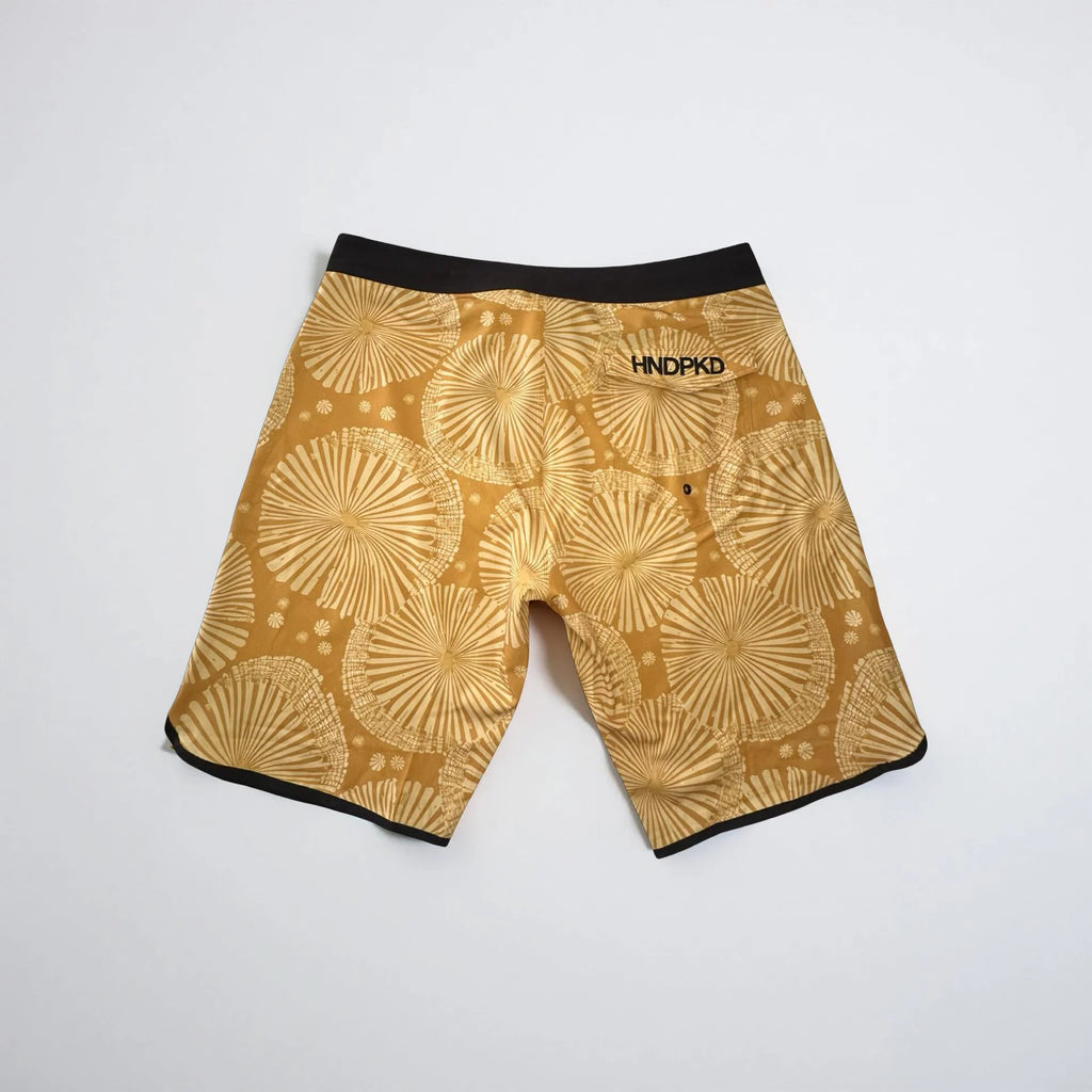 Sunset Scallops 22" Boardshorts by HandPicked
