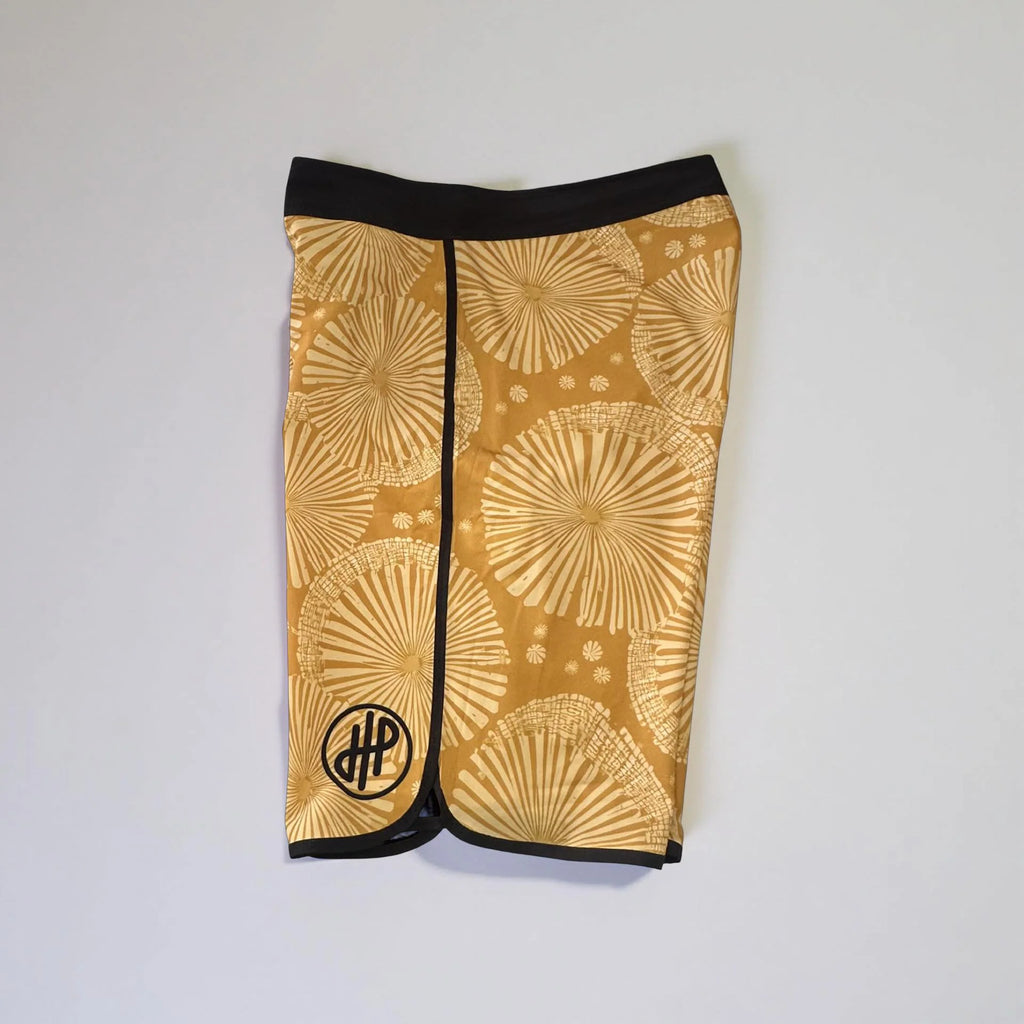 Sunset Scallops 22" Boardshorts by HandPicked